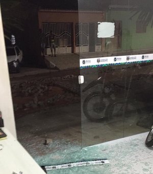 Vídeo. Homem é preso após quebrar porta do prédio da Guarda Municipal de Girau do Ponciano