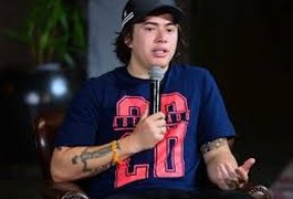 Após depressão, Windersson Nunes ganha prêmio e anuncia retorno aos palcos