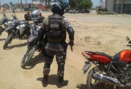 Guarnições da PM recuperam veículo roubado em Arapiraca