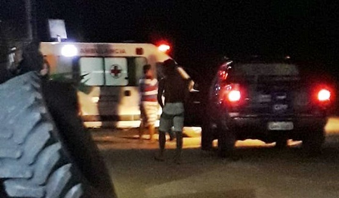 Inconformado com separação, homem esfaqueia ex-companheira em Campo Alegre