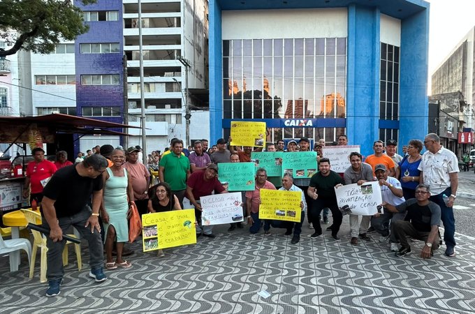 Delegado e deputado Leonan Pinheiro acompanha trabalhadores do Ceasa em votação na ALE