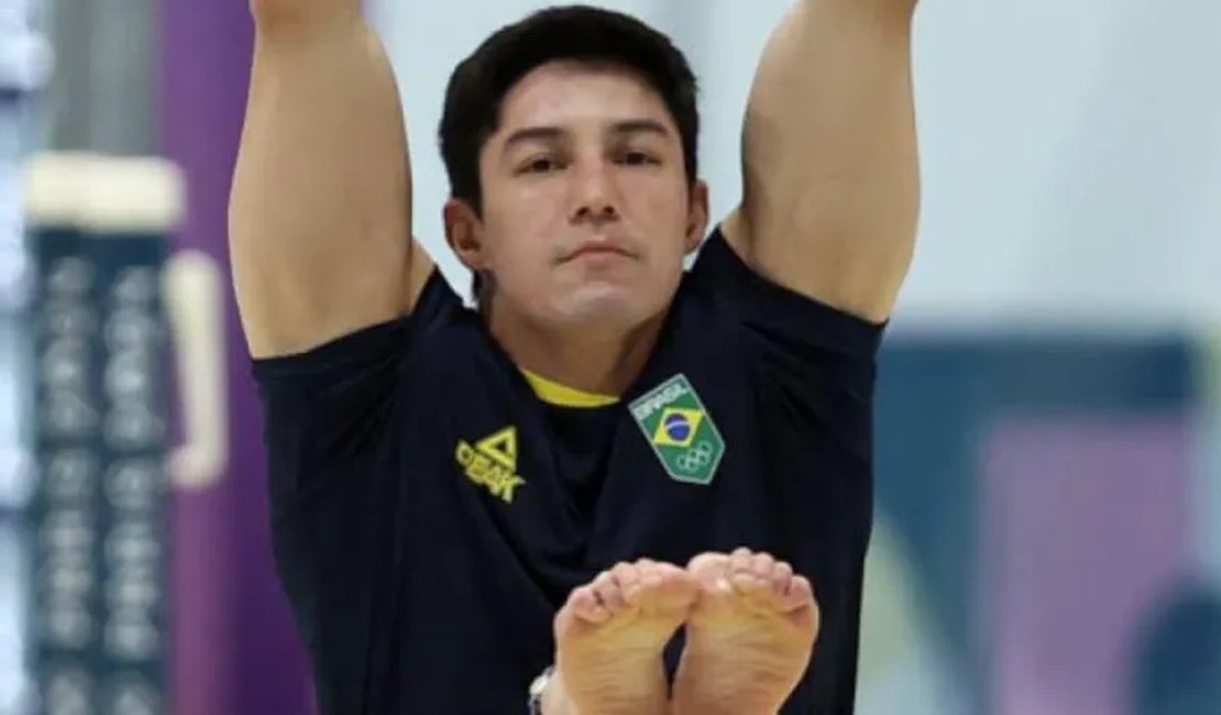 Esperança de medalha na ginástica, Arthur Nory erra e está fora de Paris 2024