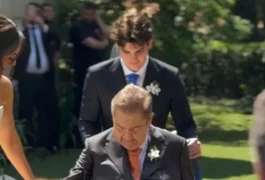 Pouco mais de um mês após retransplante renal, Faustão chega de cadeira de rodas ao casamento da filha