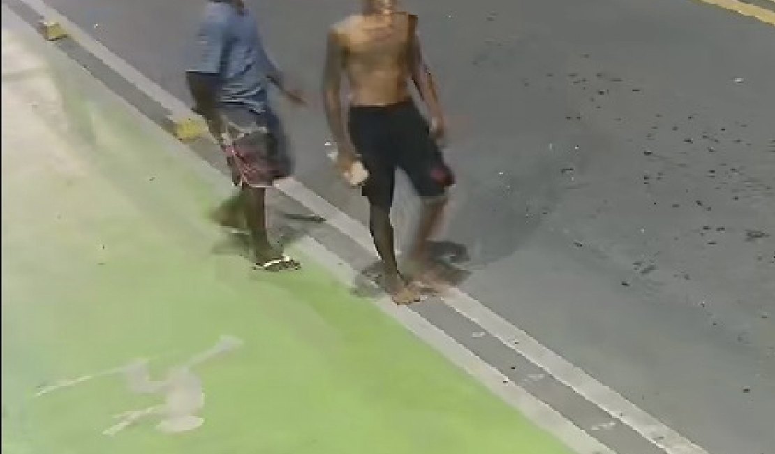 Ação integrada prende homem após agressões com pedras na orla de Maceió