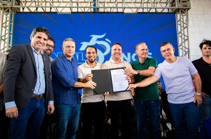 Governo de Alagoas dá posse a 127 professores e entrega reforma da reitoria da Uneal em Arapiraca
