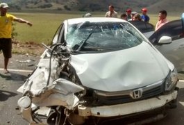 Veículos se envolvem em acidente na BR-316, em Alagoas