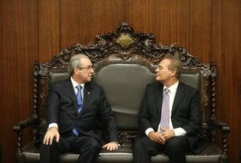 Cunha e Renan são alvo de 18 pedidos de investigação