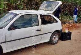 Para não pagar conserto de carro, homem foge e acaba capotando veículo em estrada vicinal