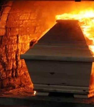 Mulher percebe que mãe estava viva momentos antes de cremação na Argentina