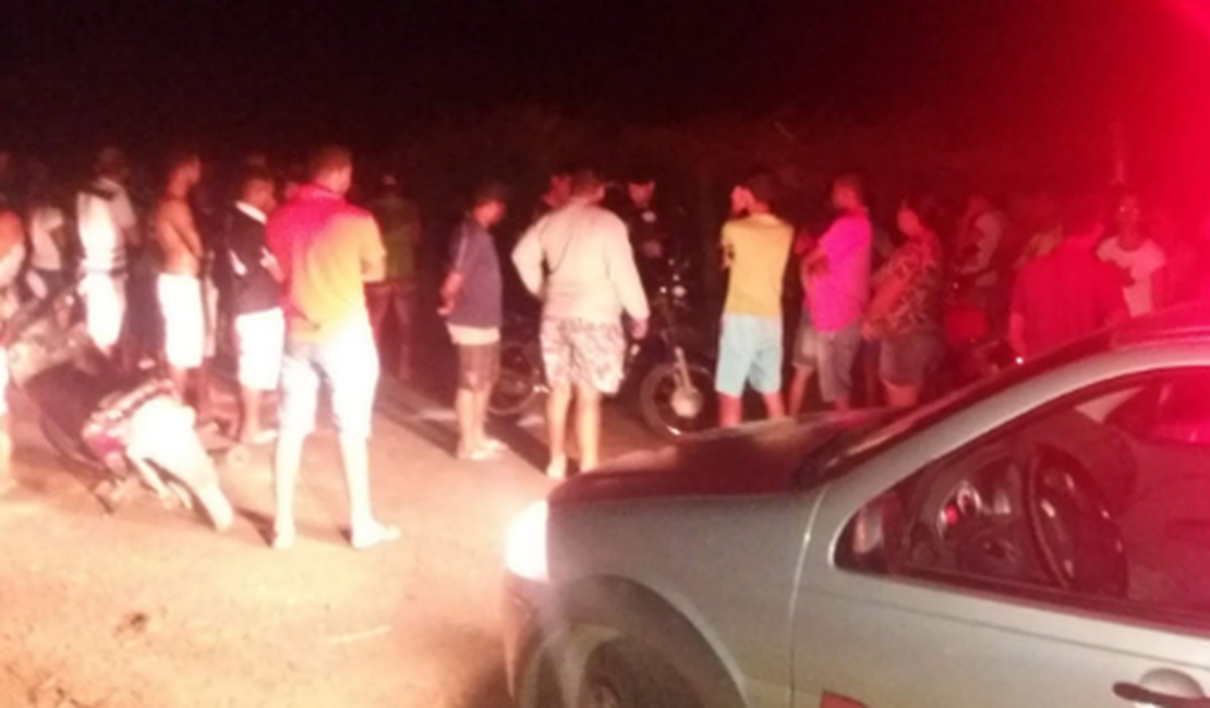Homem é assassinado a facadas em Delmiro Gouveia