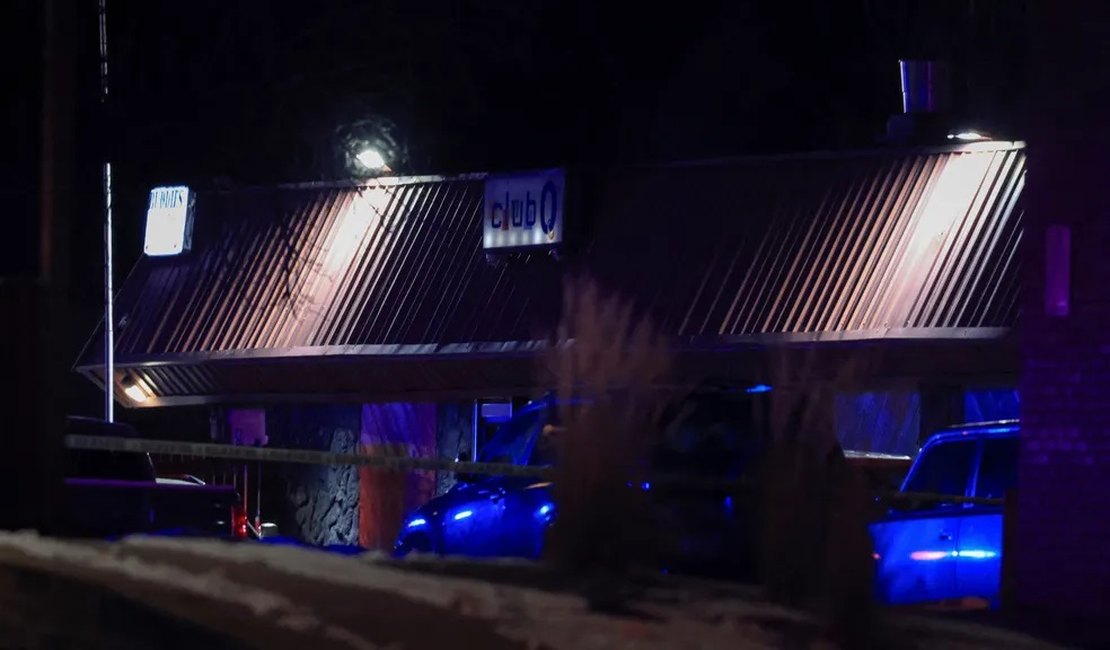 Homem abre fogo em boate gay no Colorado, nos EUA, e deixa cinco mortos