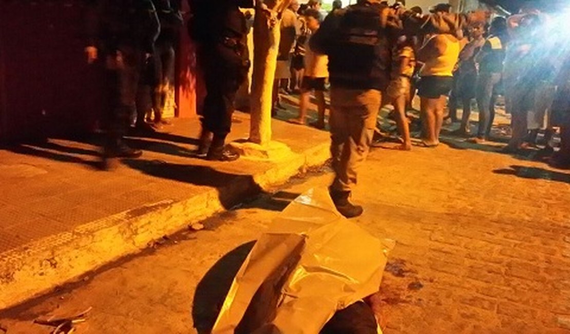 Um morre e outro fica ferido em atentado à bala no bairro Primavera, em Arapiraca