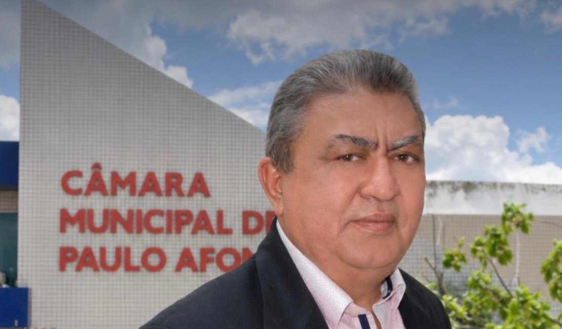 Professor Cícero Romão morre após mal súbito em frente à Prefeitura de Paulo Afonso