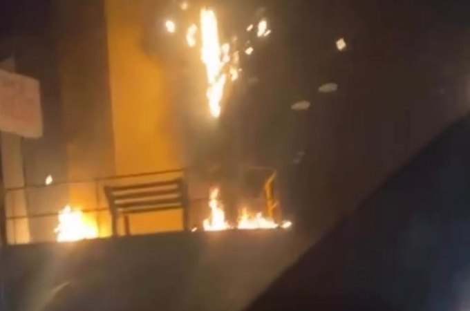 Incêndio mobiliza Corpo de Bombeiros e Polícia Militar no bairro Cacimbas, em Arapiraca