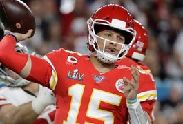 Patrick Mahomes pode se tornar o jogador mais bem pago da história do esporte americano