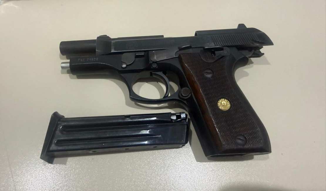 Homem é detido após ameaçar o próprio filho e ser flagrado com arma de fogo em Arapiraca