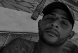 Segurança de supermercado é morto a tiros dentro de carro em Marechal Deodoro; esposa fica ferida