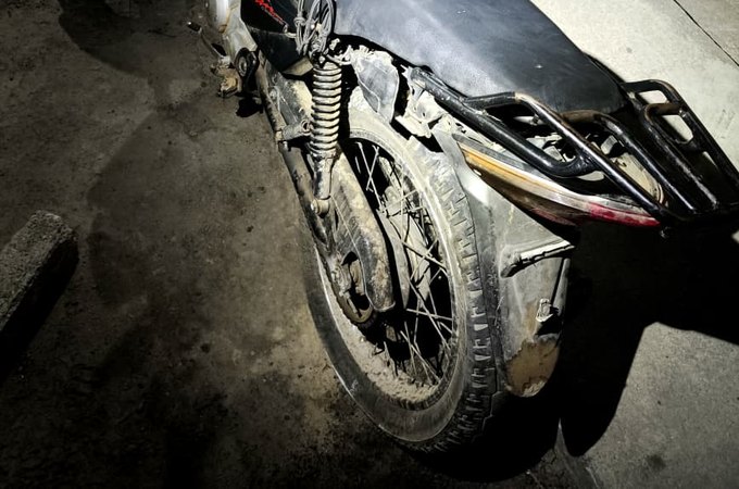 Moto roubada é recuperada pela Polícia Militar durante patrulhamento, em Arapiraca