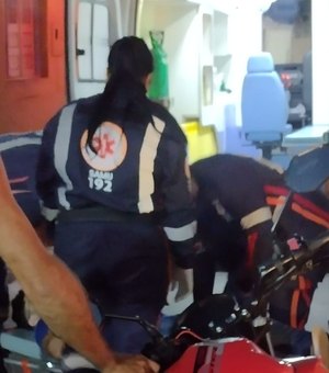 Colisão entre carro e moto deixa uma pessoa ferida, em Arapiraca