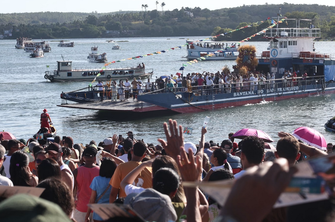 Fé e Tradição: Penedo celebra 142ª edição da Festa do Bom Jesus dos Navegantes
