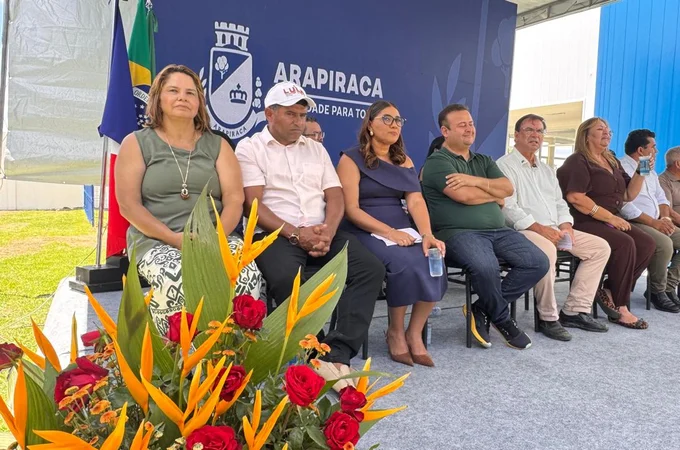 Prefeitura de Arapiraca entrega creche, anuncia obras e reforça ações para agricultura familiar