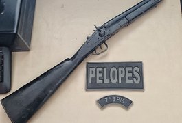 Esposa de suspeito de roubo de gado é presa com arma, em Santana do Ipanema