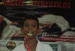 Arapiraquense vence Campeonato de Karatê em Maceió