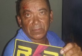 Homem é detido suspeito de agredir pai idoso no bairro Caititus, em Arapiraca