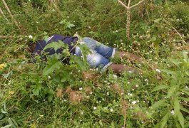 Populares encontram corpo em matagal em Lagoa da Canoa