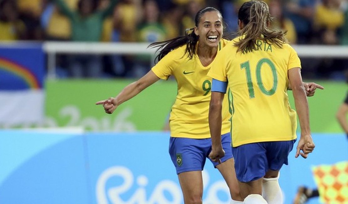 Brasil atropela a China e começa com o pé direito a busca pelo ouro no futebol feminino