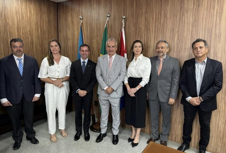 Bruno Toledo toma posse como novo conselheiro do Tribunal de Contas de Alagoas