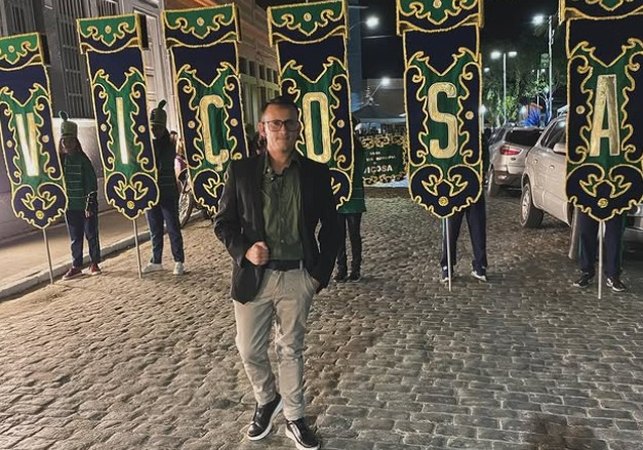 Suspeito preso por matar coreógrafo de fanfarras alega tentativa de relação sexual e agressão antes do crime, diz polícia