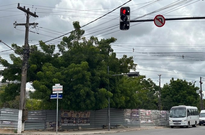 SMTT de Arapiraca amplia modernização dos semáforos com fabricação própria de equipamentos