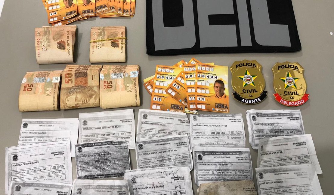 Vídeo. Deic prende suspeitos com dinheiro e material de campanha de deputados Estadual e Federal de Arapiraca e Coruripe