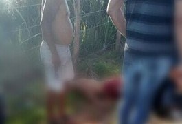 Carro capota ao tentar ultrapassar duas carretas e jovem fica ferido, em São Sebastião