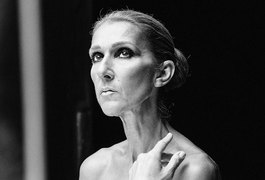 Celine Dion adia shows e não consegue sair da cama e nem andar, diz familiar