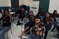 48 meninas que vão integrar a primeira orquestra sinfônica exclusivamente feminina de Alagoas, em Taquarana, vão fazer a primeira viagem de trem de suas vidas