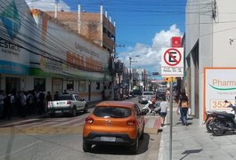 Homem invade estabelecimento comercial e furta joias em Arapiraca