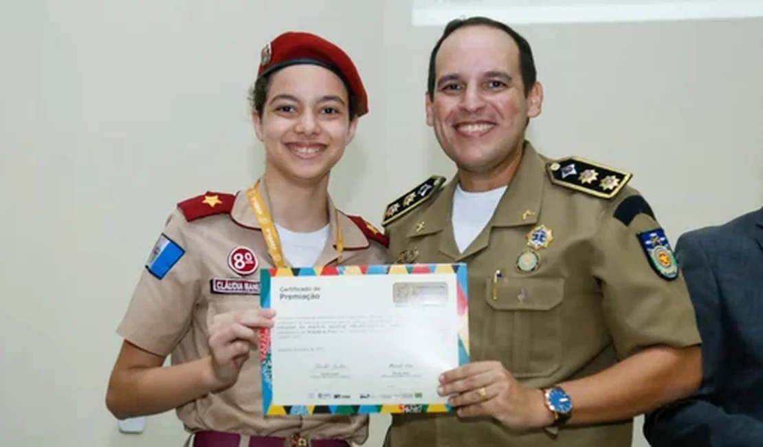 Arapiraquense do Colégio Tiradentes é a primeira de Alagoas a ganhar ouro na Olimpíada de Física das Escolas Públicas