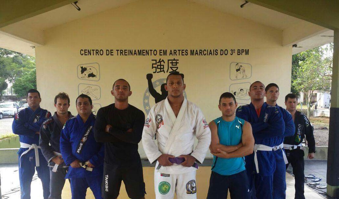 Equipe Ricardo Feitosa de Jiu-Jitsu comemora um ano de atuação no 3º BPM