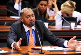 Ex-funcionária acusa deputado Tiririca de assédio sexual: ‘Desabotoou as calças’