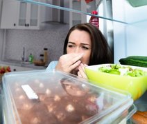 Por que você não deve cheirar os alimentos para testar se está estragado