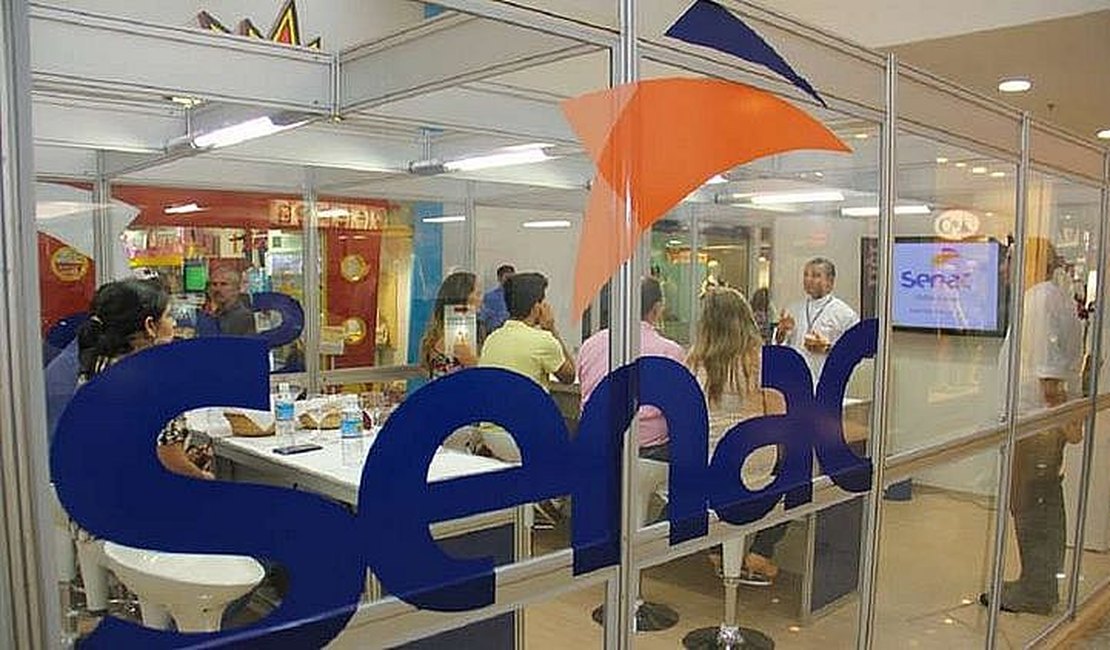 Senac oferece vagas gratuitas para cursos técnicos nos polos EAD de Arapiraca e Maceió