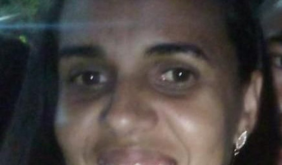 Mulher morre e alagoanos são baleados por motoqueiro no interior de Pernambuco