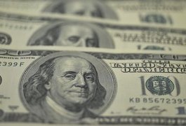 Dólar fecha no menor nível em quase duas semanas após eleição de Maia