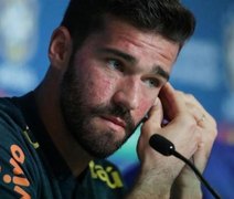 Possível doença do goleiro Alisson não tem cura mas pode ser controlada