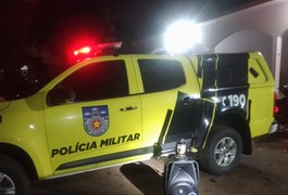 Após denúncia, polícia flagra homem com cocaína em bar de Arapiraca