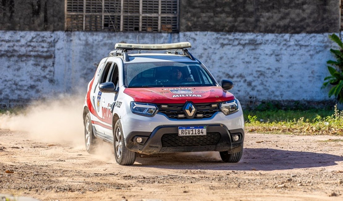 Colombiano e jovem procurado por homicídio qualificado são presos em Rio Largo