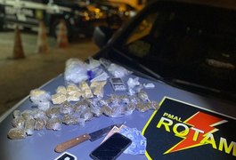 Homem é preso ao ser flagrado com crack, maconha e cocaína em Maceió
