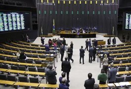 Câmara aprova reajuste de 24% para servidores federais do Judiciário